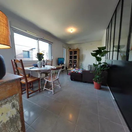 T2 De Charme Proche De Bordeaux Apartment *